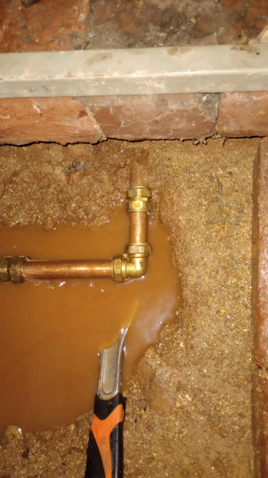 Old Copper Pipes Vs Modern Plastic Plumbing: 2026 Guide