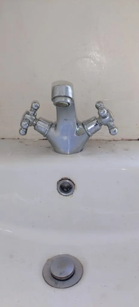 Helderrand plumber working in Somerset West / Strand, Western Cape