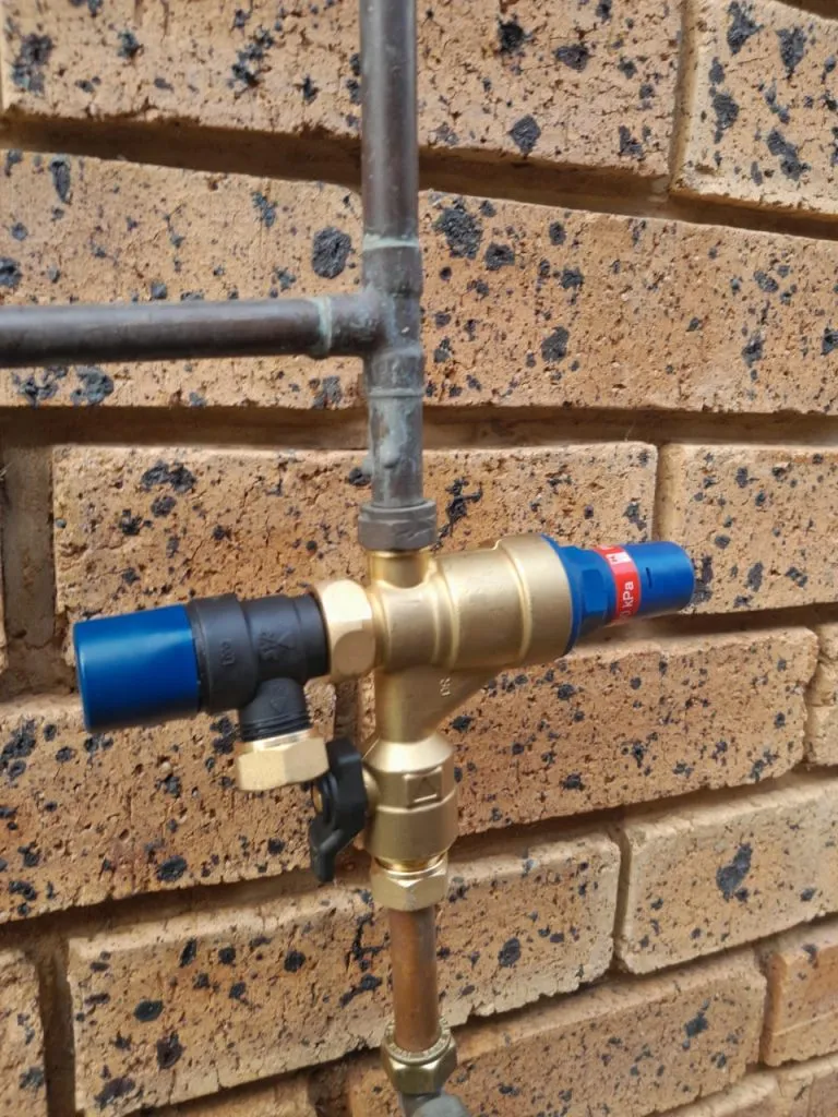 Klein Parys plumber in Paarl Klein Parys plumber working in Paarl, Western Cape