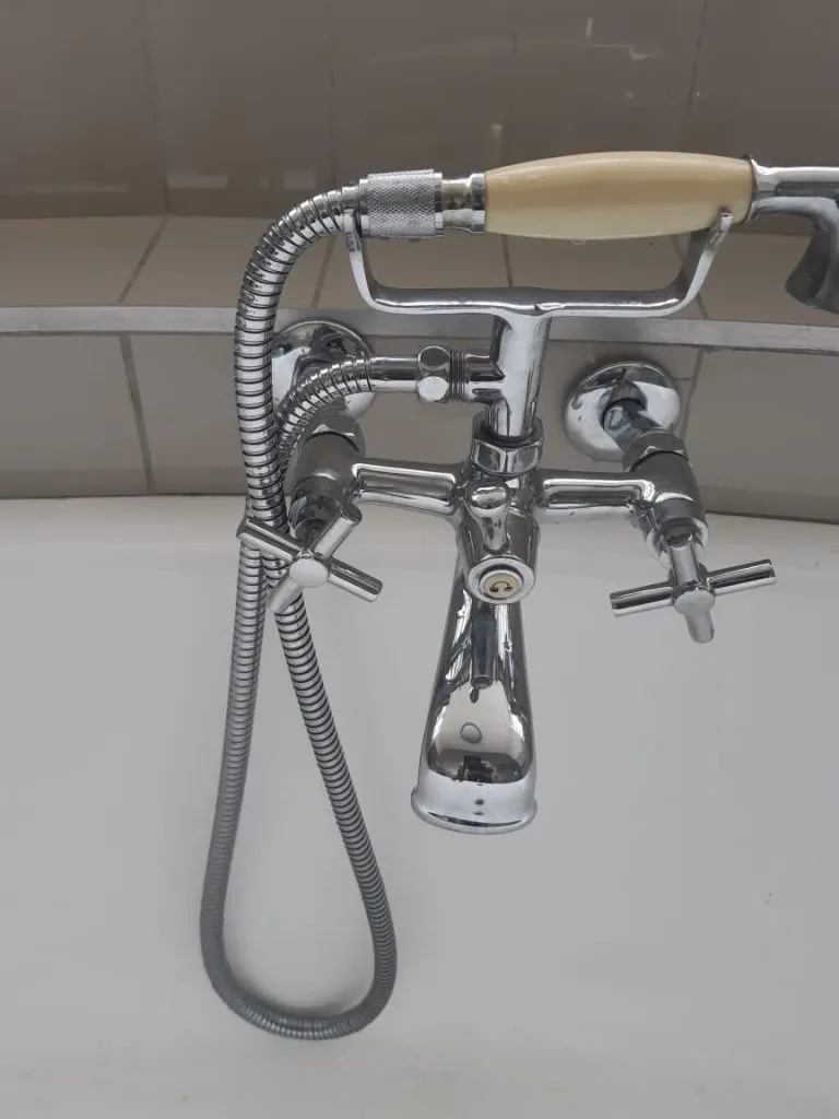 Van der Stel plumber in Stellenbosch Van der Stel plumber working in Stellenbosch, Western Cape