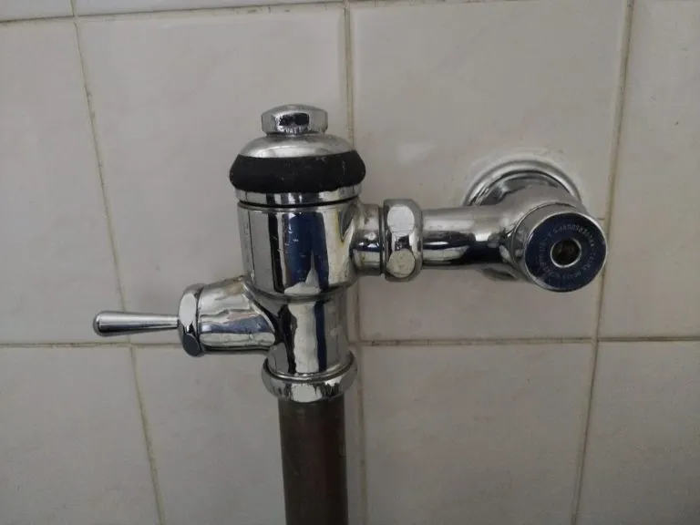 Van Ryneveld plumber working in Somerset West / Strand, Western Cape